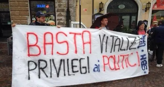 Vitalizi, gli ex consiglieri si riprendono quanto restituito
