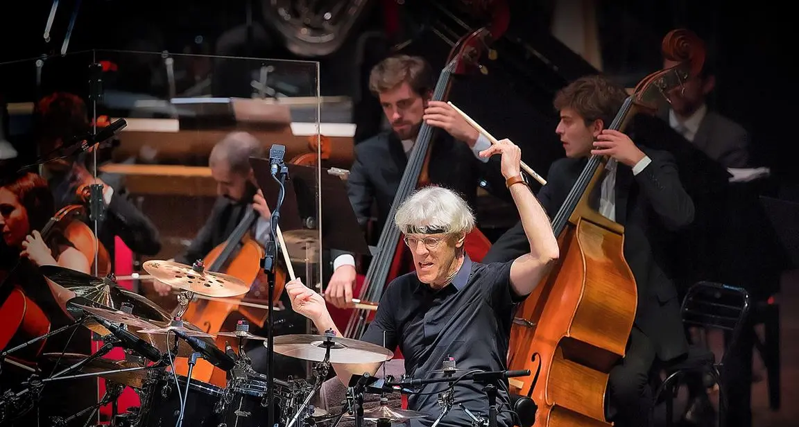 Stewart Copeland, atteso a Pergine: «Ho riarrangiato le canzoni dei Police, suonate con un'orchestra e tre vocalist soul»