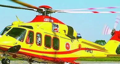 Passo Rolle, motociclista cade rovinosamente: soccorso dall'eliambulanza