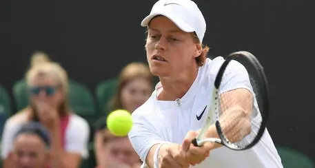 Wimbledon, Sinner batte Schwartzman e passa al terzo turno
