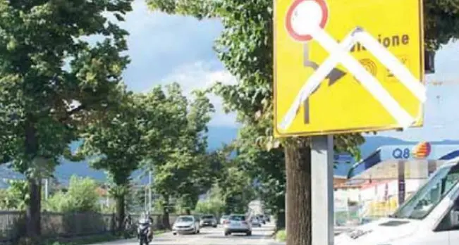 Al via il cantiere per l'asfaltatura in piazzale Orsi, viabilità modificata di notte