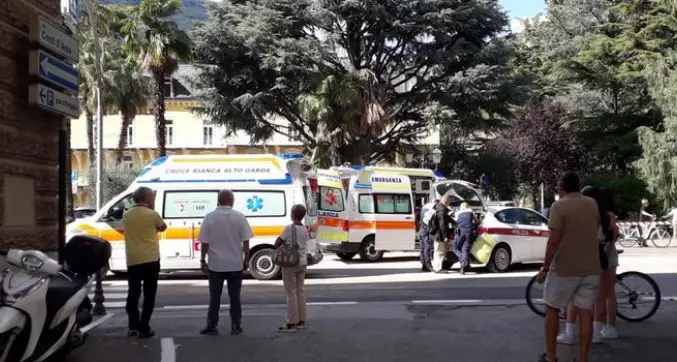 Sono madre e figlia le donne investite da un pick-up ad Arco: ottantenne in rianimazione