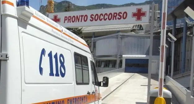 Trento, scontro tra auto e moto: una diciasettenne in prognosi riservata