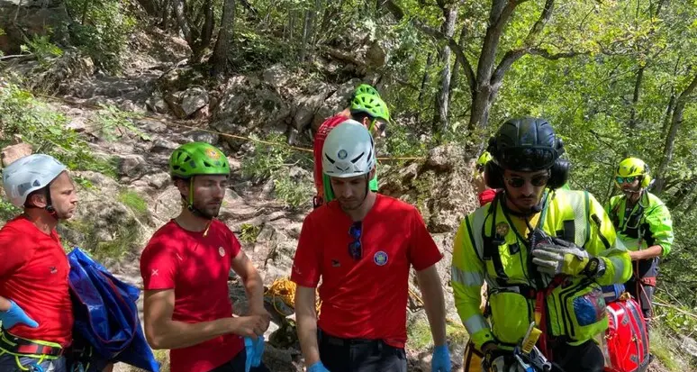 È il bolzanino Dennis Ploner il basejumper morto dopo il lancio a Castel Greifenstein