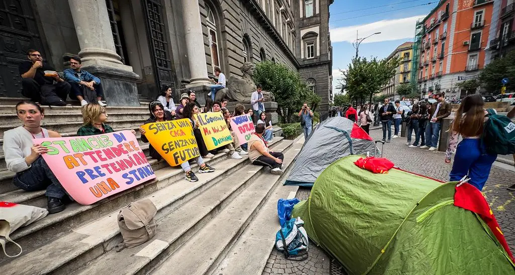 Stanze a peso d'oro e ateneo con i conti in rosso: a Trento tornano le tende della protesta studentesca