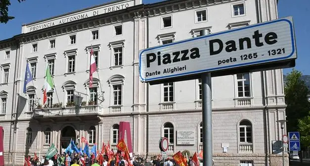 Contributi alle imprese, denuncia dei sindacati: la Provincia renderà meno vincolanti gli impegni sull'occupazione