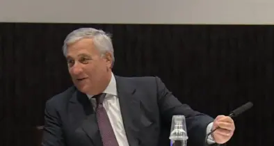 Il ministro Tajani in visita a Trento: \"In Italia non c'è pericolo imminente ma gli obiettivi sono sorvegliati\"