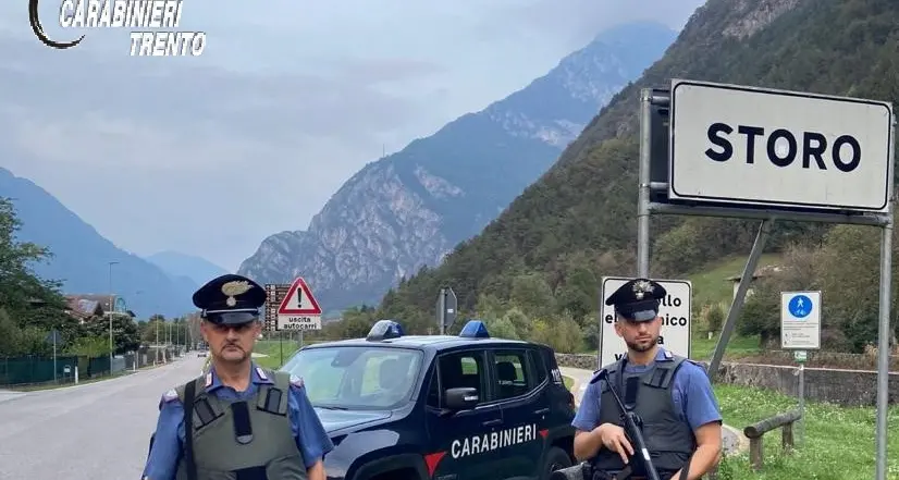 I carabinieri arrestano un uomo che minacciava la vicina: ha violato il divieto di avvicinamento