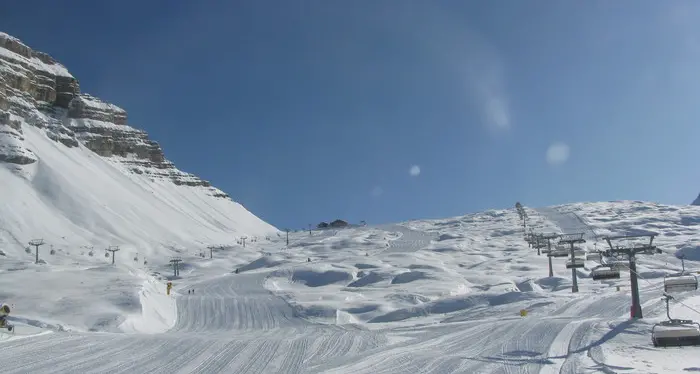 Campiglio, freddo e neve in quota: apertura anticipata delle piste da sci