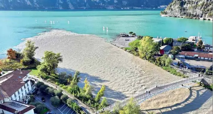 Mezzo metro d’acqua in più nel Garda, in due settimane da 79 a 126 centimetri