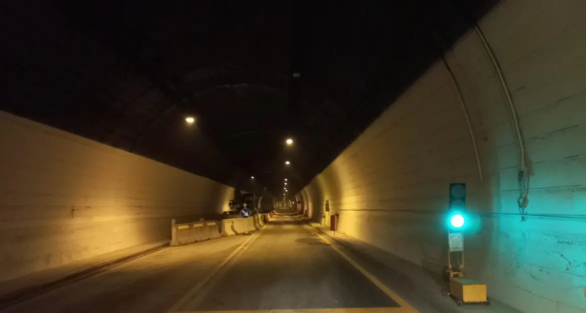 Gardesana riaperta a Torbole, galleria Dom solo di giorno