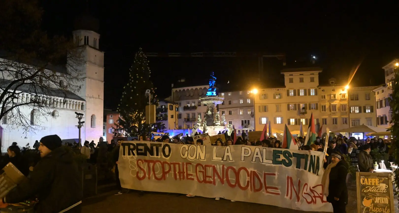 Nuovo corteo a Trento per il cessate il fuoco a Gaza: \"Israele deve fermarsi\"