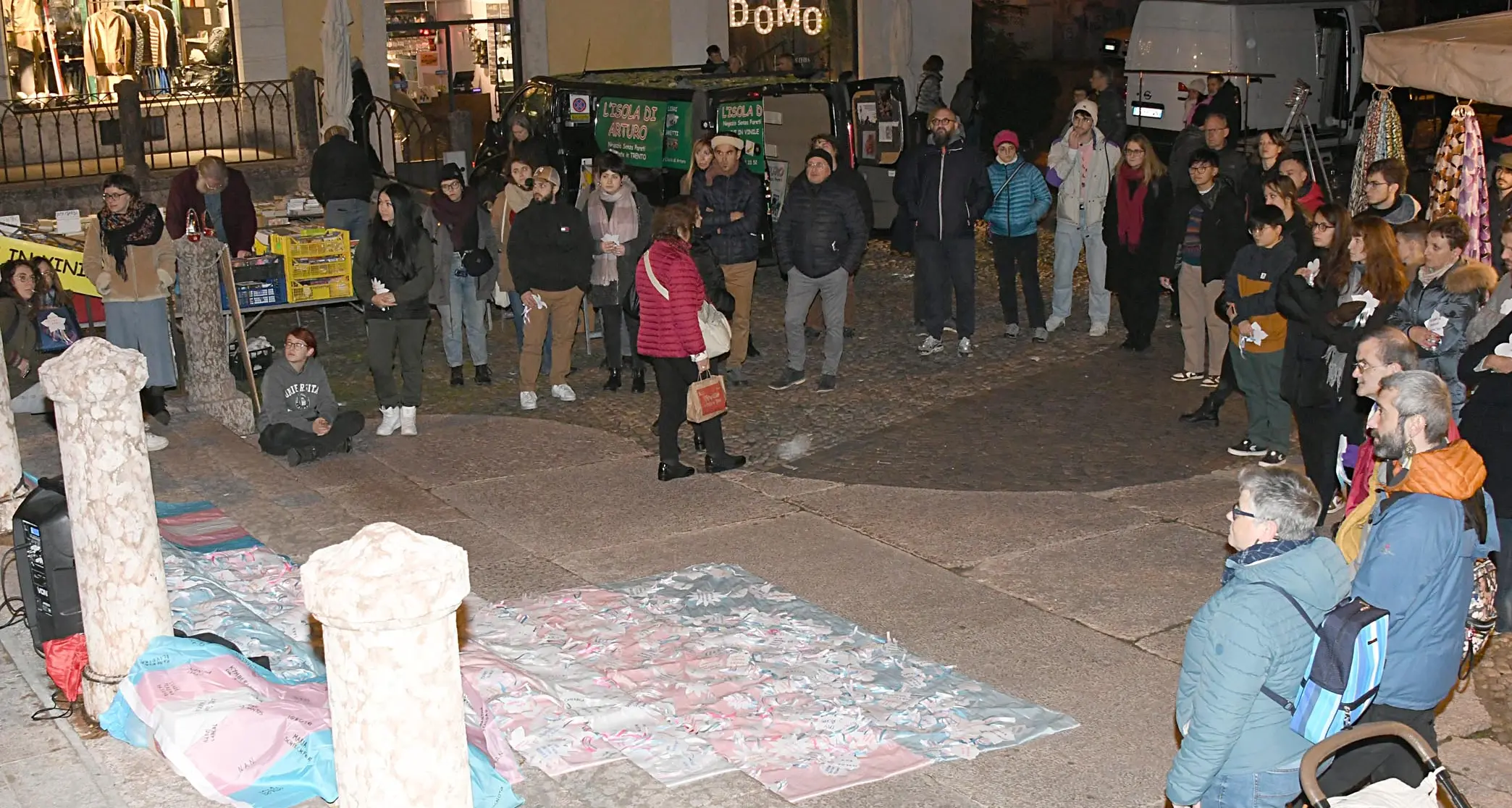 In piazza a Trento per ricordare le 400 vittime dell'odio omofobico nel mondo