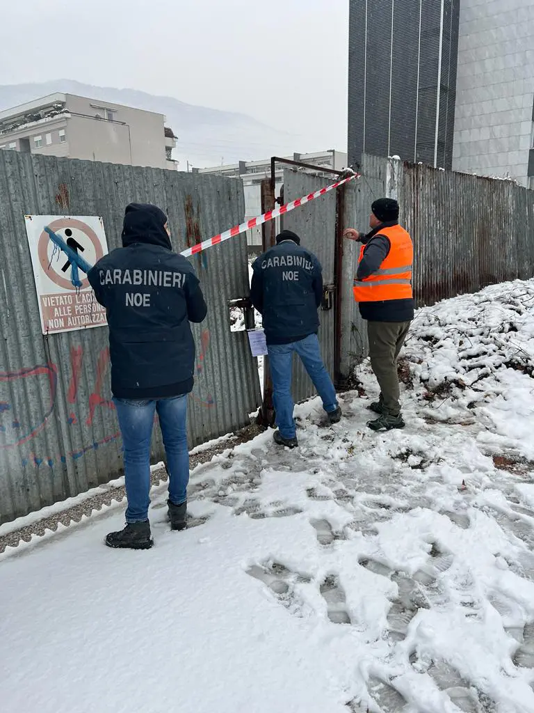 Noe carabinieri ex Sloi ex Carbochimica sequestro