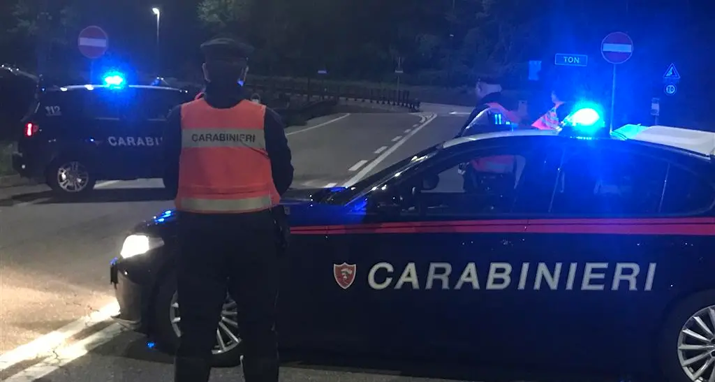 Violenza sulle donne e maltrattamenti in famiglia, i carabinieri arrestano tre persone in val di Non