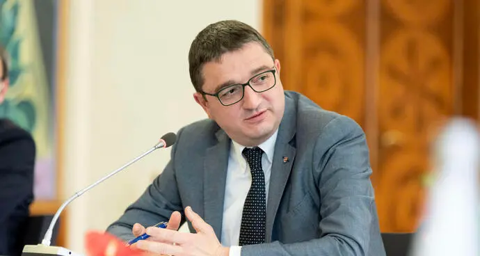 Fugatti presenta il programma: \"Un patto tra categorie per ridurre differenze retributive\"