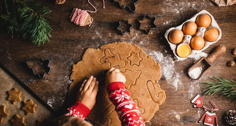 Natale e le feste, ecco come coinvolgere i bambini nei preparativi