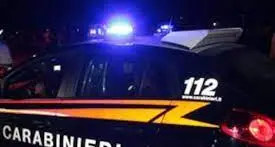 Trento, minaccia con il cacciavite un passante e i carabinieri: arrestato un giovane