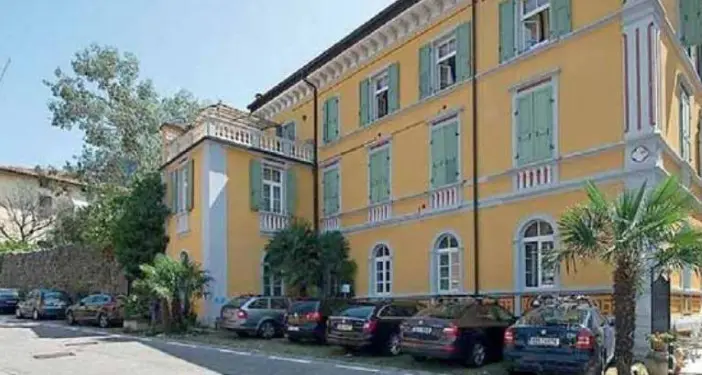 Arco, accusa di tentato femminicidio: a processo un muratore di 36 anni