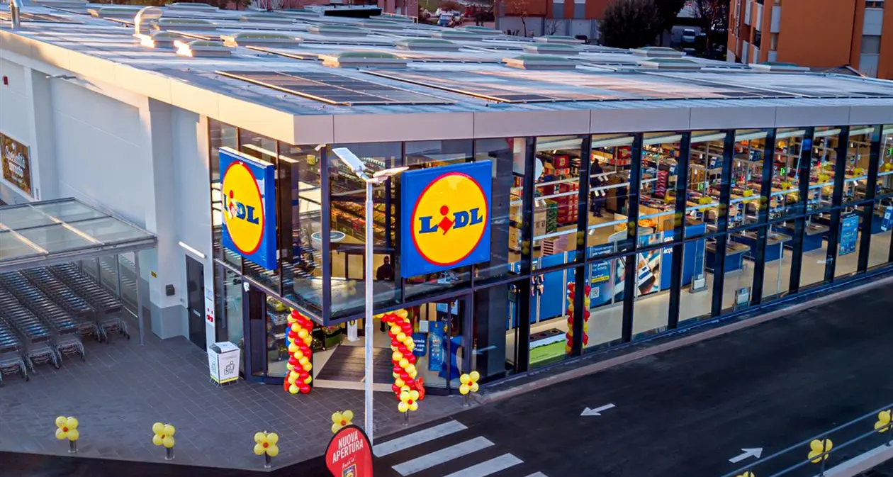 Lidl seleziona venti lavoratori da assumere nei negozi di Arco e di Riva