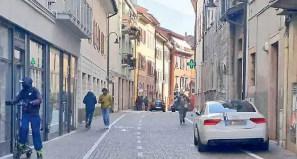 Il quartiere di San Martino dichiara guerra alla sosta selvaggia