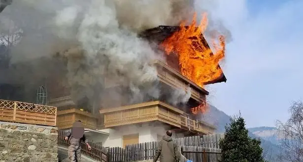 Casa in fiamme in val d'Ultimo, un uomo trovato morto