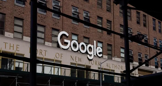 Contenuti artificiali: Google lavora a etichetta di riconoscimento per foto e video