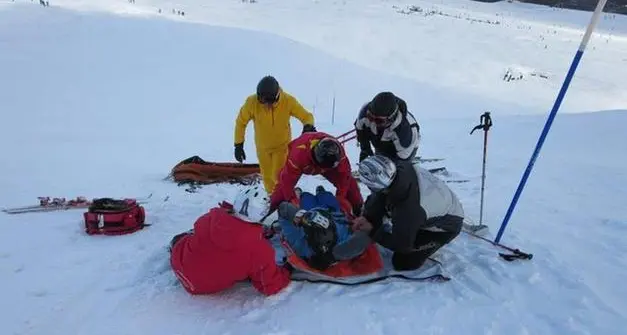 Altra mattinata di incidenti a raffica sulle piste da sci del Trentino