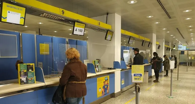 Poste, 400 posti persi in Trentino in 10 anni: «La privatizzazione porterà a nuove chiusure»