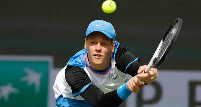 Miami Open: pioggia protagonista: sospesa Sinner-Vavassori, ritardi continui