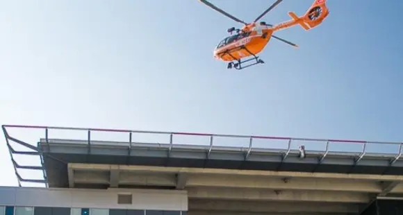 Lasa, contadino finisce sotto un rimorchio e muore