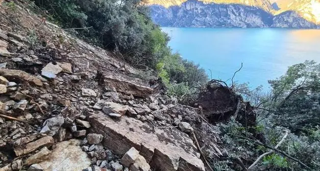 Frana sul sentiero Busatte-Tempesta, ecco perché resterà chiuso anche durante l'estate