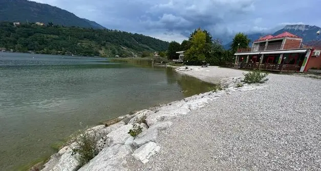 Bandiere blu, dodici le località rivierasche trentine premiate: quest'anno anche Tenno e Vallelaghi