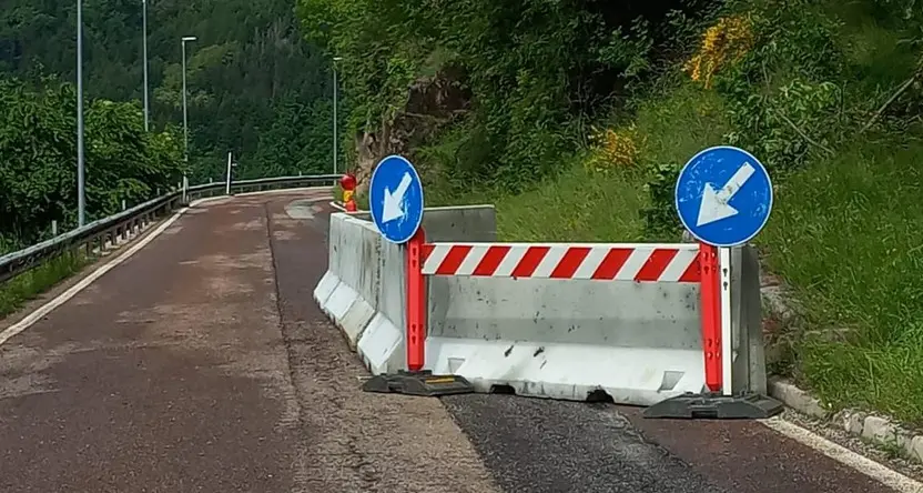 Riaperta la strada fra Sover e Piné dopo la chiusura per caduta massi