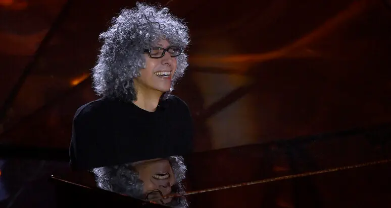Giovanni Allevi suona con l'anima e incanta l'Auditorium di Trento