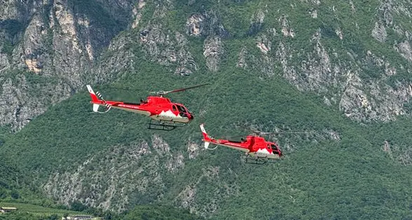 Elicotteri, si rinnova la flotta dei vigili del fuoco: atterrati a Trento due i Airbus H125