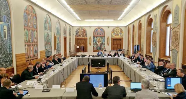 L'allarme di Fugatti: «I trentini guadagnano meno degli altri»