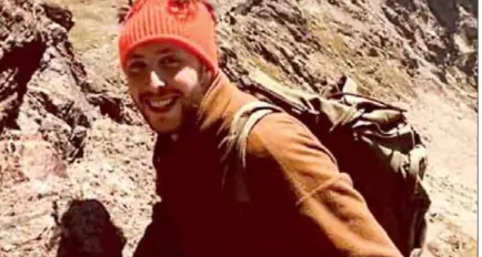 La famiglia di Max Lucietti: «Vogliamo sapere chi ha ucciso nostro figlio, nelle indagini anche superficialità»
