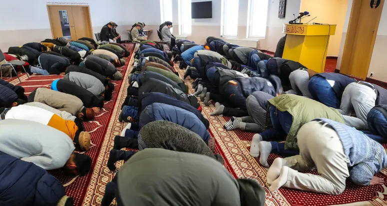 La questione moschea infiamma già la campagna elettorale