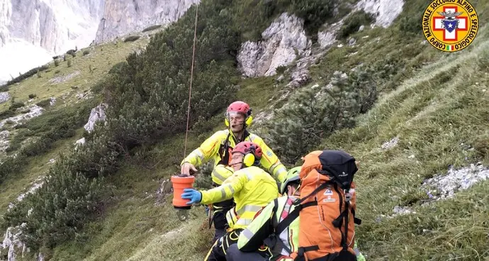 Due alpinisti stranieri sbagliano il rientro sulla parete dei Cadini di Misurina: recuperati nella notte