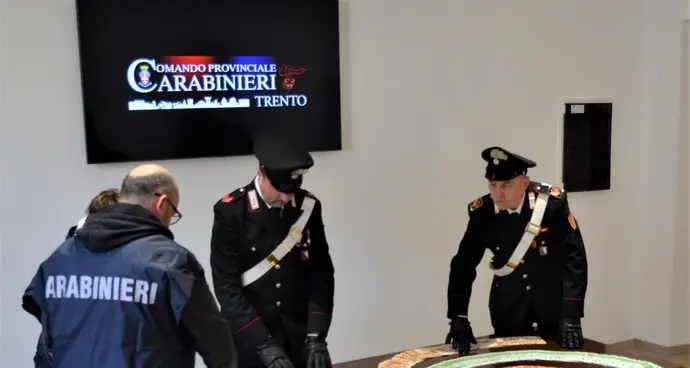 Trento, truffa a un'anziana: finto carabiniere si fa dare 30 mila euro: arrestato