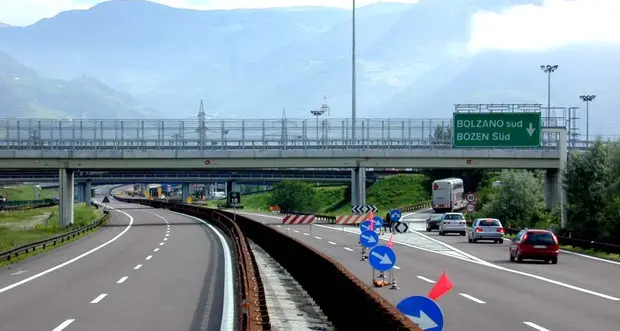 Lavori notturni sull'A22: chiusura dalle 22.30 del 12 aprile da Rovereto Nord a Trento Sud