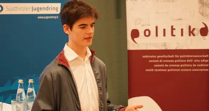 Si rifiutò di leggere il discorso censurato: premiato uno studente bolzanino