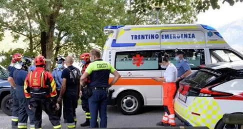Lago di Caldonazzo, un uomo soccorso in acqua e rianimato: elitrasportato d'urgenza al Santa Chiara