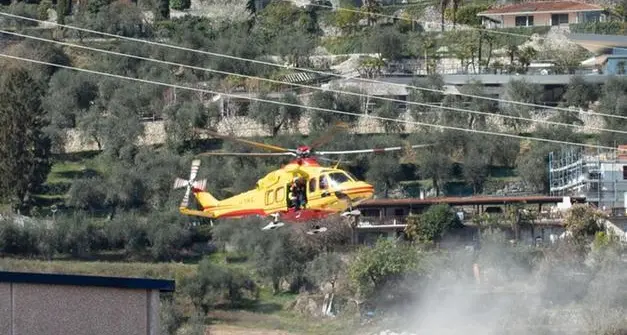 Tre feriti in uno scontro auto-moto sulla Gardesana a Dro