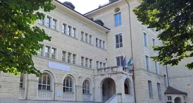 A Bolzano una classe delle primarie con soli migranti: \"Non sanno il tedesco\"