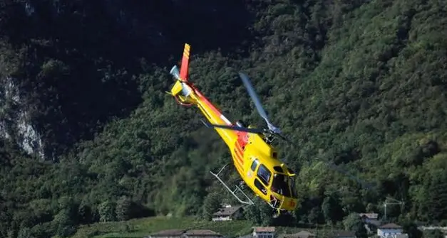 Cimego, giovane operaio cade durante un intervento: soccorso in codice rosso