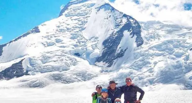 «Tornare a casa è più importante»: la spedizione sul Nun Kun si ferma a 200 metri dalla vetta