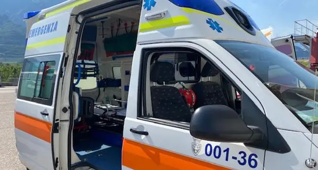 Incidente a Mezzolombardo sulla statale 43: due feriti ricoverati in ospedale