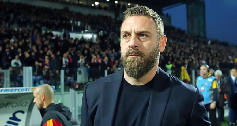 Colpo di scena: la Roma esonera l'allenatore Daniele De Rossi